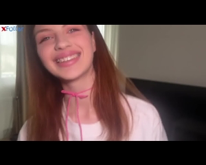 LinaMigurtt gets a good fucking in her pussy on the sofa.